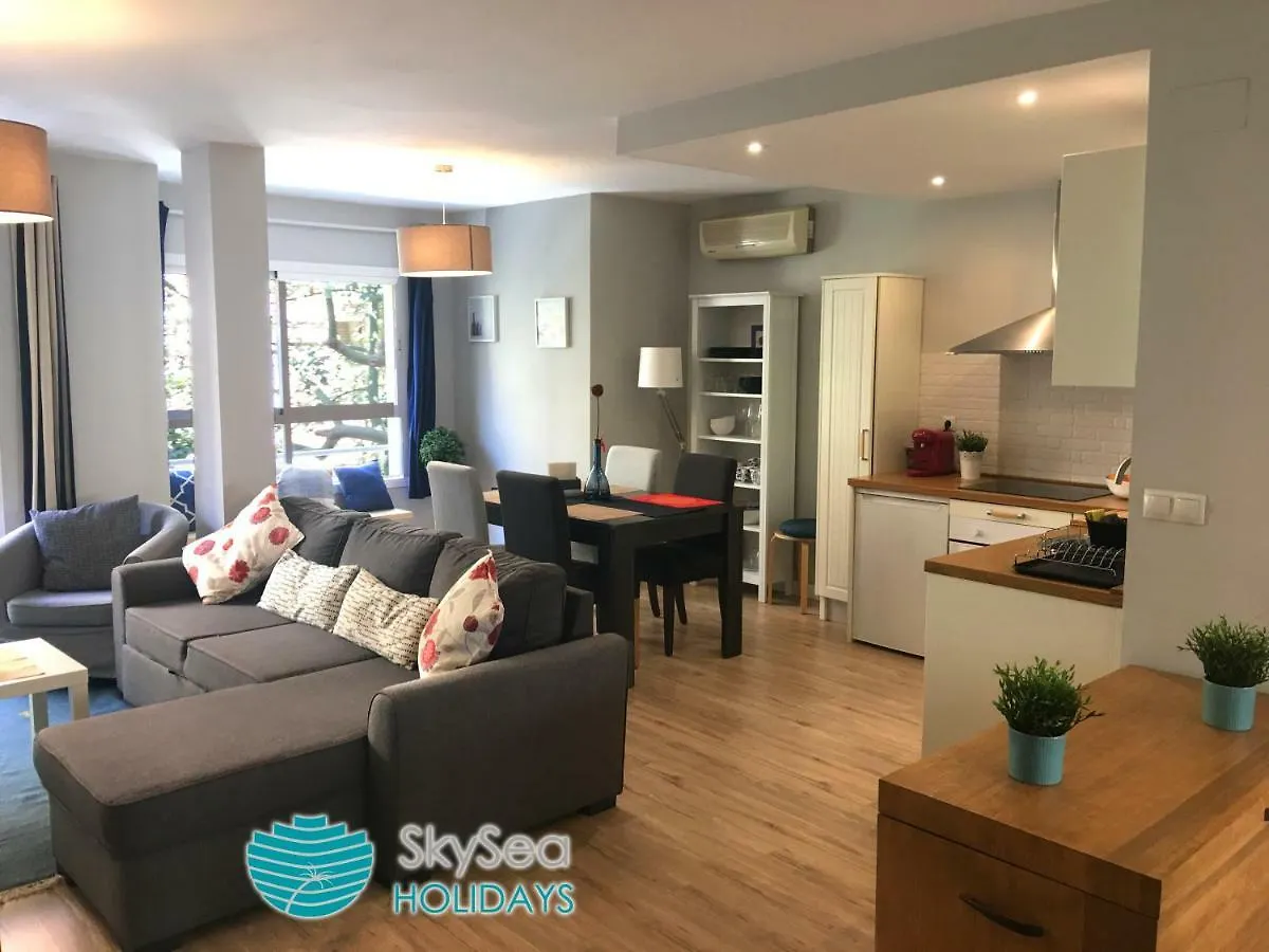 Skysea Holidays Malaga Victoria location